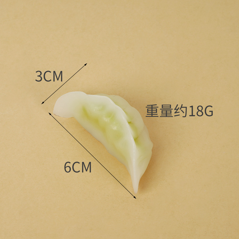 Empanadillas de verduras cocidas en la base - sin botón