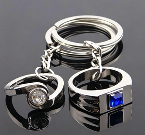 HR <b>Couple</b> Diamond <b>Ring</b> Shape Zinc Alloy Keychain-Luxury Fashion Gift for Both Men and Women Valentine's Day - Product Image 3