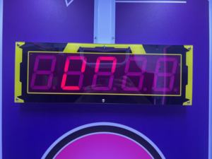 Ciseaux de jeux à pièces d'arcade Lucky 7 roses personnalisés Machine de cadeau de prix coupés Machine de jeu de vente de cadeaux - Product Image 3