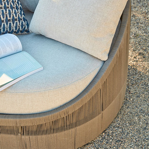 Fauteuil pivotant d'extérieur moderne et durable en tissu gris, tailles personnalisables, idéal pour hôtels, villas, propriétés et ensembles de villégiature - Product Image 3