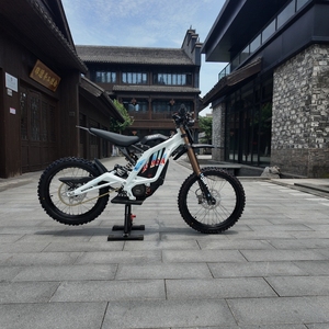 Vélo tout-terrain électrique Surron Light Bee X 10kW 72V 35Ah pour adulte, vitesse rapide 80 km/h, modèle 2026, <span class=keywords><strong>pas</strong></span> <span class=keywords><strong>cher</strong></span> - Product Image 1