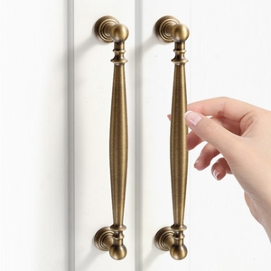 Poignée <span class=keywords><strong>de</strong></span> meuble en laiton <span class=keywords><strong>de</strong></span> style Mid-Century français, finition bronze antique, à trou unique, pour cuisine et armoire <span class=keywords><strong>de</strong></span> style rétro américain - Product Image 5