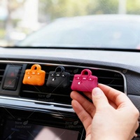 Offre Spéciale voiture désodorisant voiture parfum moderne vêtements beauté chaîne sac évent Clip décoration intérieure diffuseur pour voiture