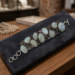 Bracelet vintage en argent 925 avec perles et incrustations d'améthyste et de pierre de lune pour femme, idéal au quotidien - Product Image 1