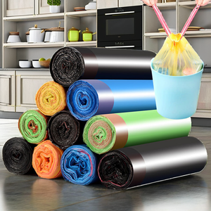 Sac poubelle jetable enroulable en PE avec cordon de serrage, 45*50 cm, 4,4 g, pour usage domestique, avec logo personnalisé, fourni par l'usine - Product Image 2