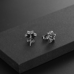 European American Style <b>Titanium</b> Steel Star <b>Stud</b> Earrings Bezel Set Zircon CF151 - Product Image 4