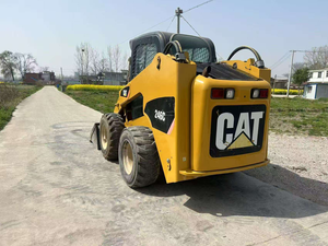 इस्तेमाल की गई बिल्ली 246c जापानी मूल उच्च गुणवत्ता वाले व्हील स्किड स्टीड लोडर मिनी व्हील लोडर - Product Image 6