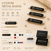 Plaque de logo de marque en alliage de zinc émaillé noir brillant avec icône d'aigle personnalisée de qualité supérieure pour vêtements, sacs à main et accessoires