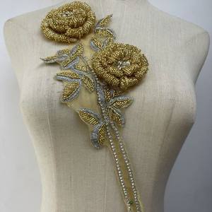 Aplique de Flores 3D con Cuentas Pesadas Multicolores de Lujo para Coser en Vestidos de Noche y de Novia - Product Image 3