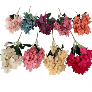 باقة زهور الهيدرانجيا الحريرية الاصطناعية بالجملة من SEASON لتزيين المنزل والطاولات شجيرة هيدرانجيا حمراء - Product Image 1