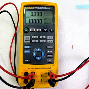 สอบเทียบกระบวนการมัลติฟังก์ชั่น725 Fluke - Product Image 1