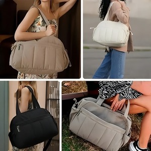 กระเป๋าสะพายข้างสำหรับผู้หญิงสำหรับเล่นกีฬาและฟิตเนส สีขาวนวล ความจุขนาดใหญ่ น้ำหนักเบา กระเป๋าเดินทางพร้อมช่องภายใน - Product Image 4