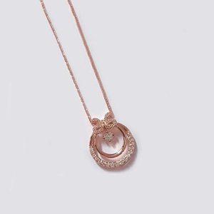 Collana con Pendente in Oro Rosa e Diamanti, Gioiello Minimalista da Donna per Uso Quotidiano, Diamanti Naturali Taglio Brillante Rotondo Colore G - Product Image 1