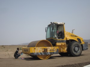 18 Ton SR18M-2 titreşimli kompaktör yol silindiri iyi fiyat - Product Image 2