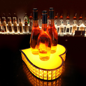 Support à vin LED en forme de cœur en cristal pour la présentation de bouteilles de vin XO, présentoir de luxe pour les fêtes - Product Image 3