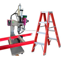Machine à riveter hydraulique automatique pour pièces métalliques