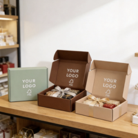 Boîte d'expédition en carton ondulé extra épais avec logo personnalisé en relief, doublure en éponge, matériaux recyclés écologiques et pelliculage mat pour