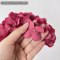 Hydrangeas artificiels HGA rose clair effet naturel, vente en gros pour la décoration intérieure et les arches de mariage