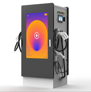 สถานีชาร์จรถยนต์ไฟฟ้าเชิงพาณิชย์ 60kW 120kW 240kW DC พร้อมหน้าจอโฆษณา 55 นิ้ว รองรับหัวชาร์จแบบ Dual Gun CCS1 CCS2 GB/T NACS OCPP - Product Image 3