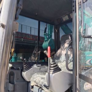 Pelle KOBELCO SK60 d'occasion de fabrication japonaise-Matériel de construction d'occasion fiable et bien entretenu - Product Image 2