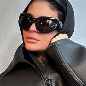 Lunettes de soleil punk surdimensionnées œil de chat Y2K couleur bonbon uniques 2022 pour femmes et hommes - Product Image 3