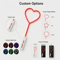 Bâton lumineux LED en forme de cœur rouge personnalisé par l'usine OEM, 18 pouces, 3 modes, bouton poussoir, piles incluses, pour produits promotionnels de marque privée