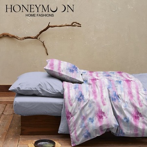 Tuần Trăng Mật Đa Chức Năng Bedding Luxury <span class=keywords><strong>3D</strong></span> Kỹ Thuật Số In Comforter Sets Đối Với Trang Chủ - Product Image 3