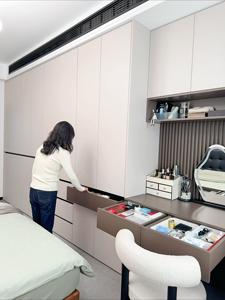 Muebles de Dormitorio Modernos y Sencillos en Oferta de Fábrica: Armario Blanco con Cajones para Apartamento y Sala de Estar, Ecológico - Product Image 5