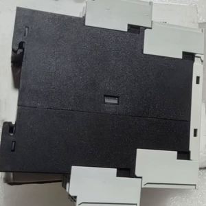 รีเลย์โซลิดสเตทแท้ รุ่น 3rp1525-1bp30 / 3rp2525-1bw30 /6ed1052-1hb00-0ba8 - Product Image 1