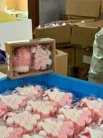 Großhandel Handgemachte Weihnachts- & Neujahrs-Hirschförmige Duftkerzen aus Sojawachs für Feiertagsdekoration & Bar-Geschenke
