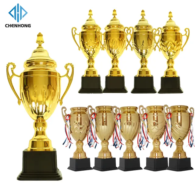 Produttore di grandi dimensioni personalizzate Creative Sports Football Soccer Student Award placcato oro Full Metal Sports Cups trofei medaglia