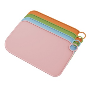 Benutzer definierte rutsch feste isolierte Silikon-Esstisch matte Tischset in Lebensmittel qualität für den Ess bereich von Kleinkindern - Product Image 1