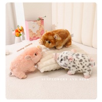 Peluche de cochon réaliste en fourrure tachetée douce et câline, en position debout avec queue recourbée, pour décoration de chambre, boutiques de cadeaux et présentation