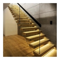 Kit d'escalier flottant en bois massif avec éclairage LED et garde-corps en verre trempé