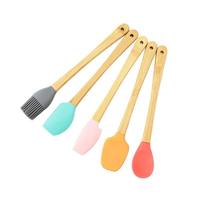 Spatule en silicone de haute qualité, résistante à la chaleur, compatible micro-ondes et four, outil de cuisine durable pour un usage quotidien