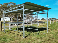 Abri pour chevaux de style australien - Grange préfabriquée à installation rapide pour une utilisation en extérieur
