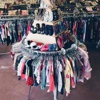 Pakaian Anak Bekas Campur, Celana Rok Jaket, Untuk Pria dan Wanita.