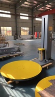 Machine d'emballage automatique électrique PLC pour film étirable avec presse supérieure pour emballer les cartons en bois, les textiles, les vêtements, les produits chimiques et les aliments