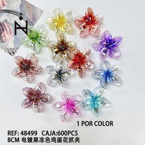 Fermaglio per capelli a forma di fiore di frangipani color gelatina elettroplaccato da 8 cm - Product Image 3