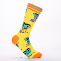 Chaussettes Jacquard Jaune Mi-Mollet Personnalisées, Motif Tricoté Entièrement Illustré, Chaussettes en Coton Doux pour Tenue Décontractée