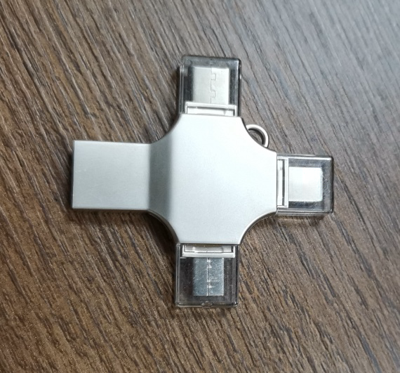 Wholesale 4-in-1 Multi-Function OTG USB Type-C 128GB USB 3.0 Flash Drive with Metal Construction and 3-Year Warranty