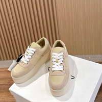 Baskets compensées en daim pour femme, style designer, de haute qualité, basses, à lacets, semelle épaisse, décontractées, pour la marche, avec amorti