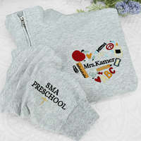Personnalisé Brodé 3D Formel 90s Vibe Professeur Sweat Personnalisé Cadeau Avant Badge Décoration Automne/Hiver Garderie