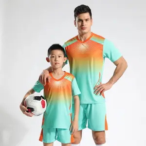 Gençlik kısa kollu futbol takım elbise erkek yaz çocuk futbol takım elbise birincil ve ortaokul öğrencileri takım oyunu üniformaları
