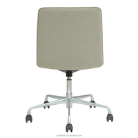 Chaises de bureau pivotantes en aluminium avec accoudoirs rotatifs, pieds et mécanismes hydrauliques à gaz - Design moderne et confortable pour le bureau