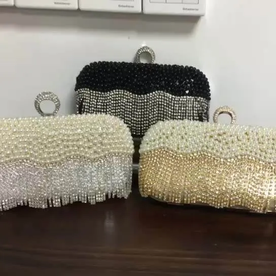 Borsa di perle da sera di nuovo Design con nappa di strass borsa di diamanti da donna di moda come regalo borsa di lusso con pochette da sposa per le donne