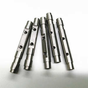 Tige en acier sur mesure usinée CNC de précision, durable, pour pièces d'ingénierie mécanique - Product Image 4