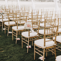 Chaise Chiavari en plastique PP de luxe empilable or et blanc pour mariage, hôtel, banquet, événement, réception