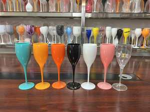 Copas de Policarbonato Acrílico de Plástico de 130 ml (4.3 oz) para Flautas, Color Amarillo, Reutilizables, Irrompibles, Modernas y Lujosas para el Borde de la Piscina - Product Image 4