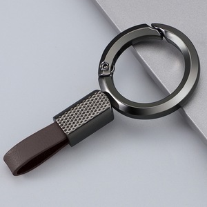Wholesale Customizable Zinc Alloy Car Keytag with Leather Hook Fashionable <b>Keychain</b> for Business Men <b>Personalized</b> Car Accessory - Product Image 3